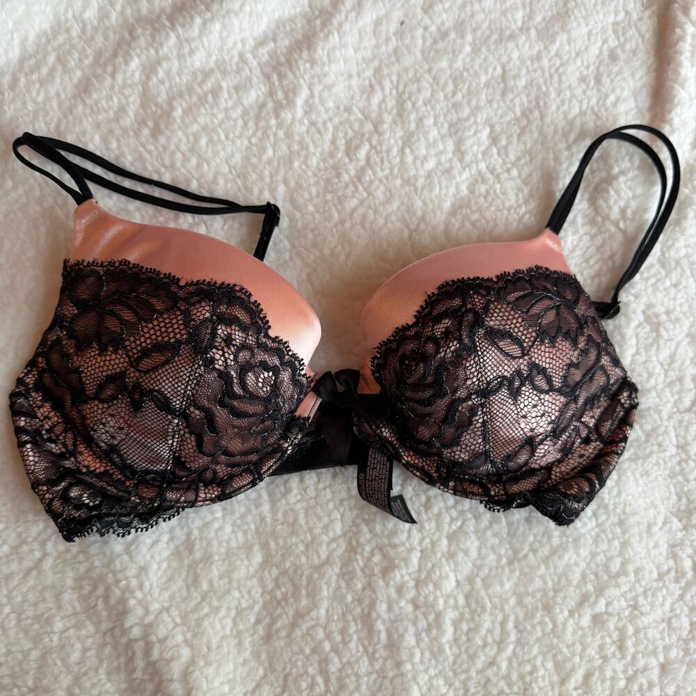 Victoria's Secret Very Sexy Plunge Push-Up Bra pink 32C